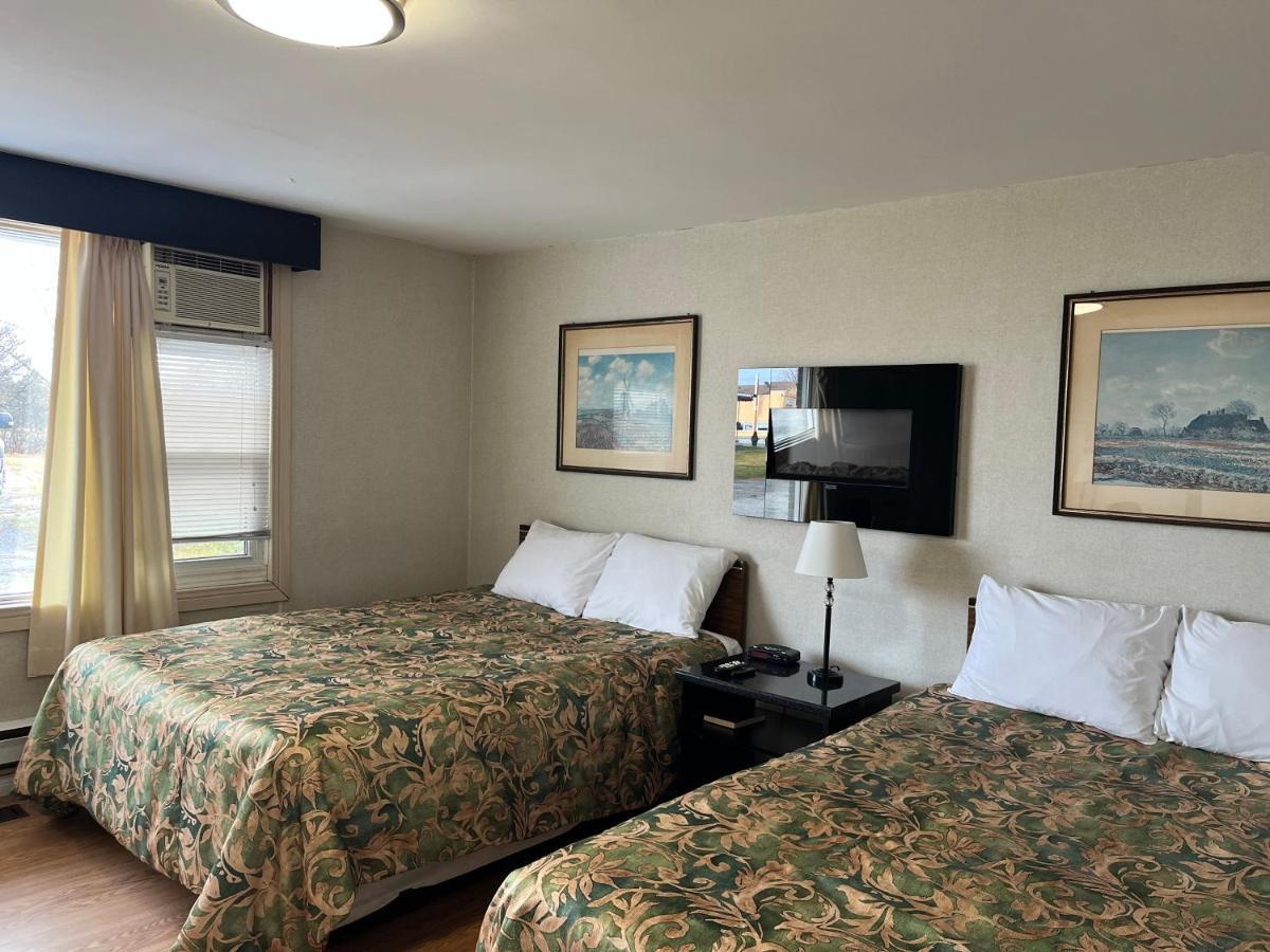 Old Mill Motel Blind River Bagian luar foto