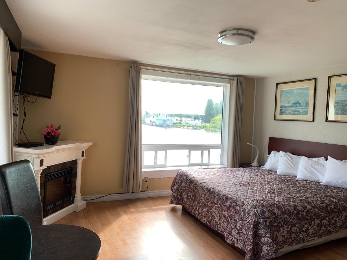 Old Mill Motel Blind River Bagian luar foto