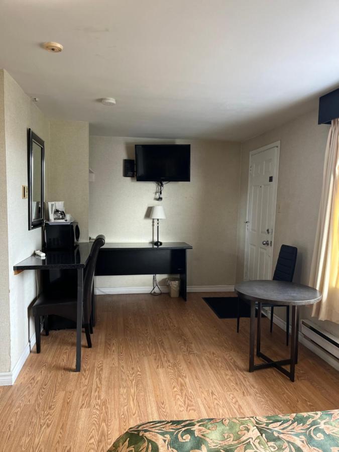 Old Mill Motel Blind River Bagian luar foto