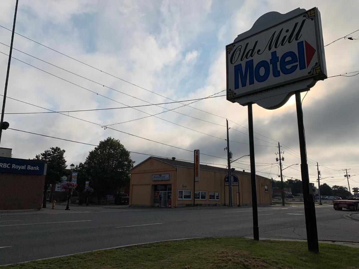 Old Mill Motel Blind River Bagian luar foto